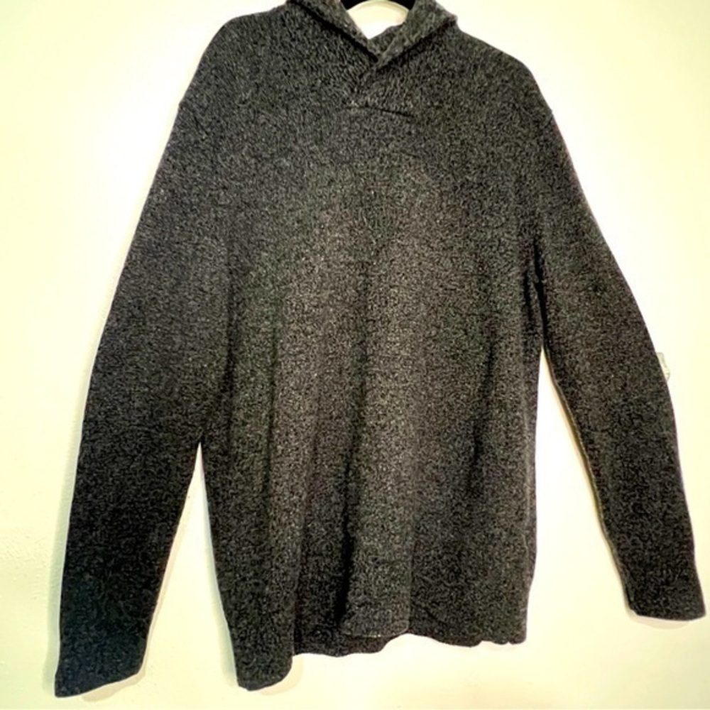 Banana Republic gray sweater, 100% Merino Wool, shawl neckline. Sz L. Preowned.